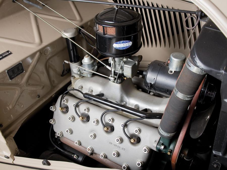  Ford V8 Deluxe Roadster 1934 года  (фото 17 из 30)